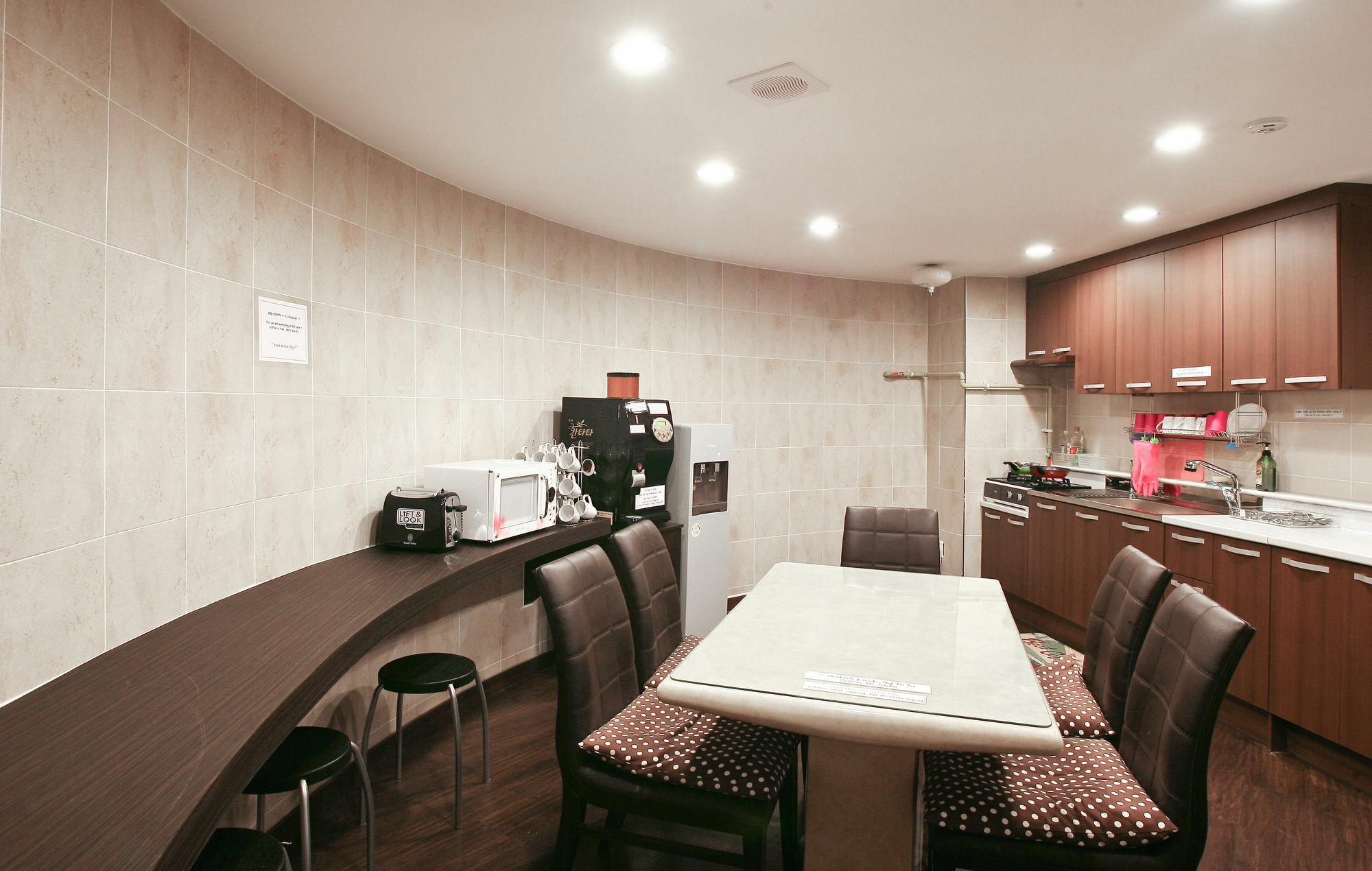 Hello Guesthouse Busan Exterior photo